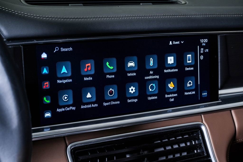 Certified 2023 Porsche Panamera 4 Platinum Edition AWD/4WD image 23