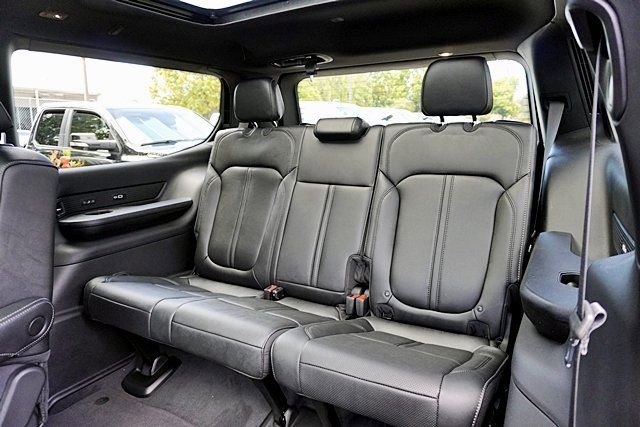 New 2026 Jeep Grand Wagoneer Limited AWD/4WD image 25