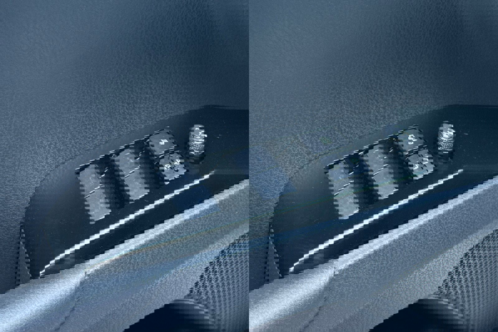 New 2026 Toyota Camry Hybrid image 11