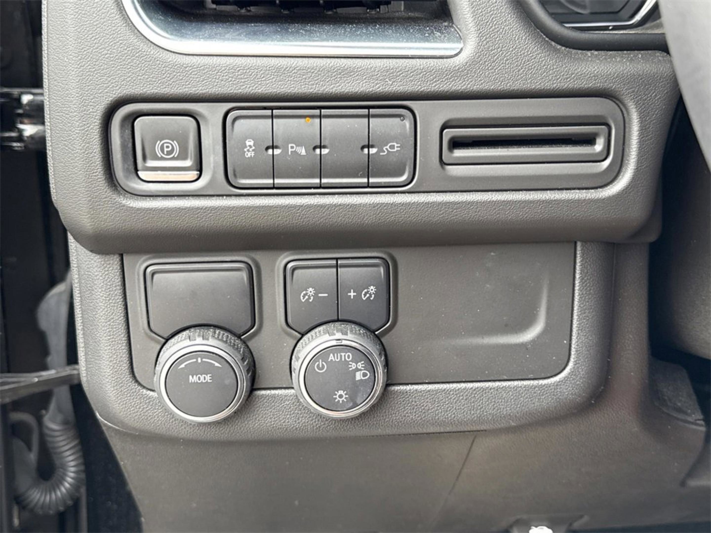 Used 2021 Chevrolet Tahoe LS image 18