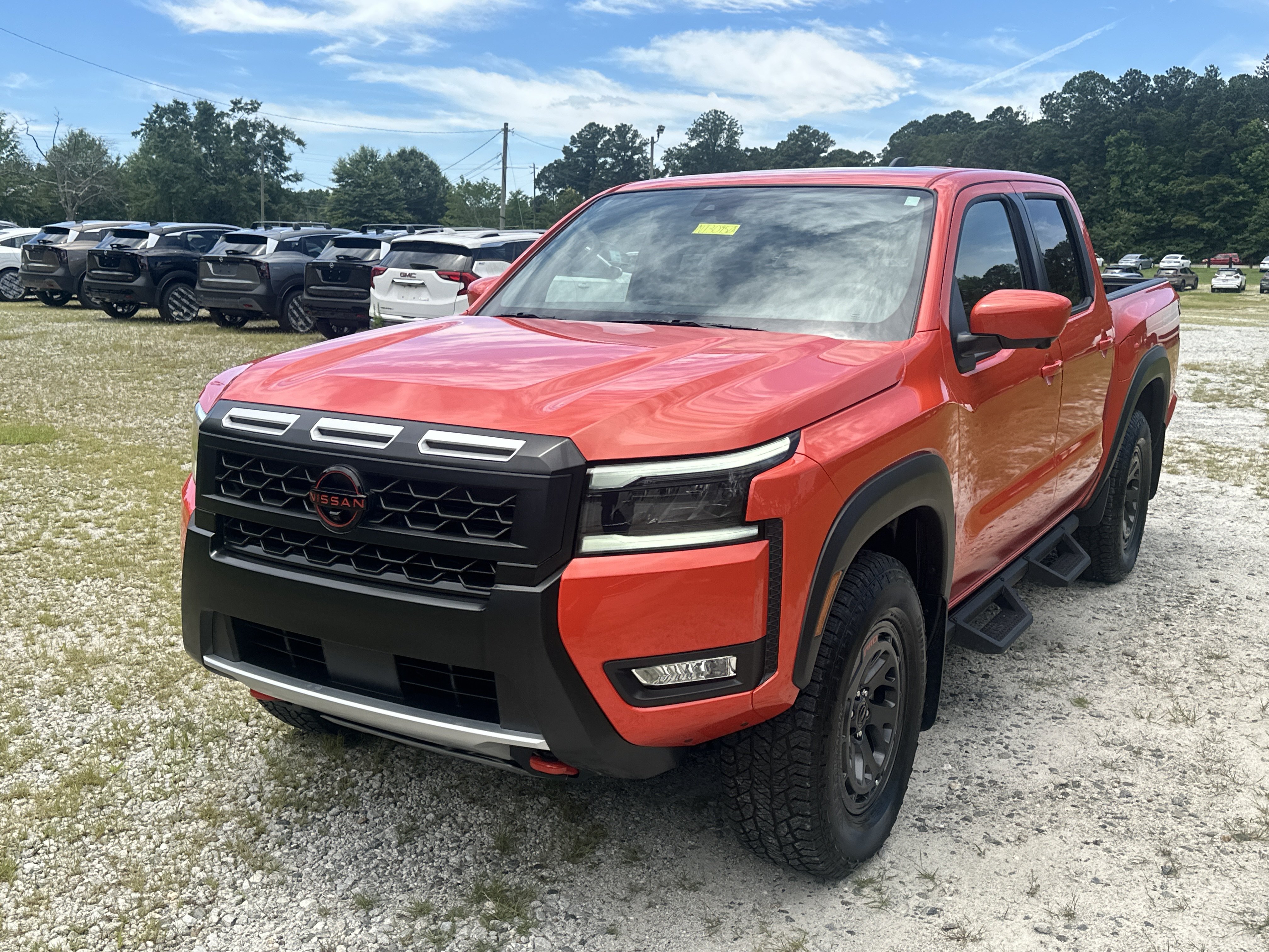 Used 2026 Nissan Frontier PRO-4X w/ Pro Premium Package AWD/4WD image 1