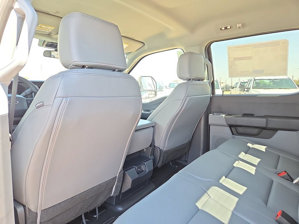 New 2026 Ford F350 XL w/ XL Chrome Package AWD/4WD image 15