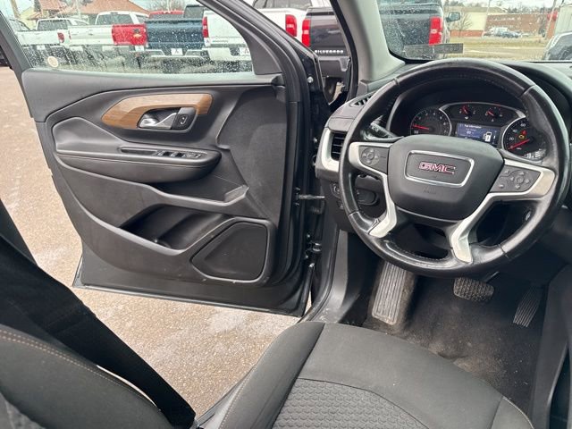 Used 2019 GMC Terrain SLE w/ Driver Convenience Package image 16