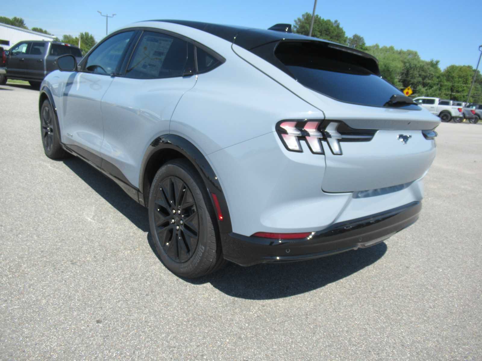 New 2026 Ford Mustang Mach-E Premium w/ Sport Appearance Package AWD/4WD image 7