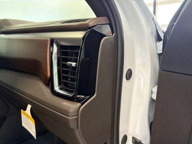 New 2026 GMC Sierra 3500 Denali w/ Technology Package AWD/4WD image 26
