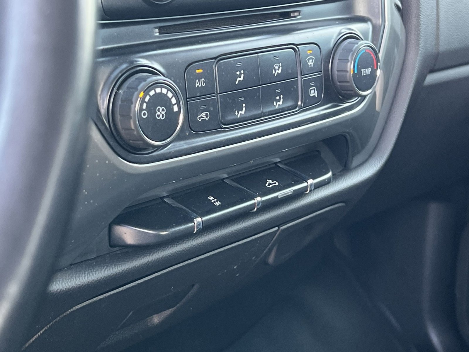 Used 2015 Chevrolet Silverado 2500 LT image 31