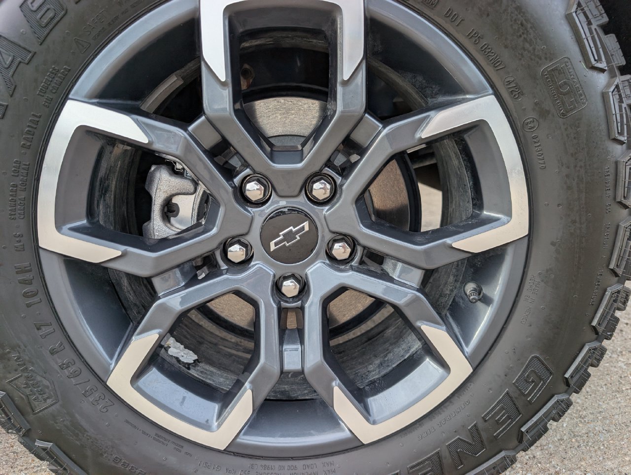 Used 2026 Chevrolet Equinox ACTIV w/ Convenience Package III AWD/4WD image 7
