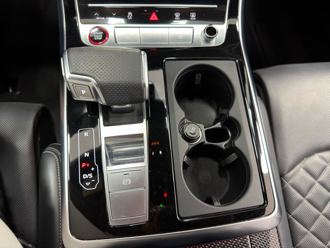 Used 2022 Audi SQ8 Prestige w/ Prestige Package AWD/4WD image 23