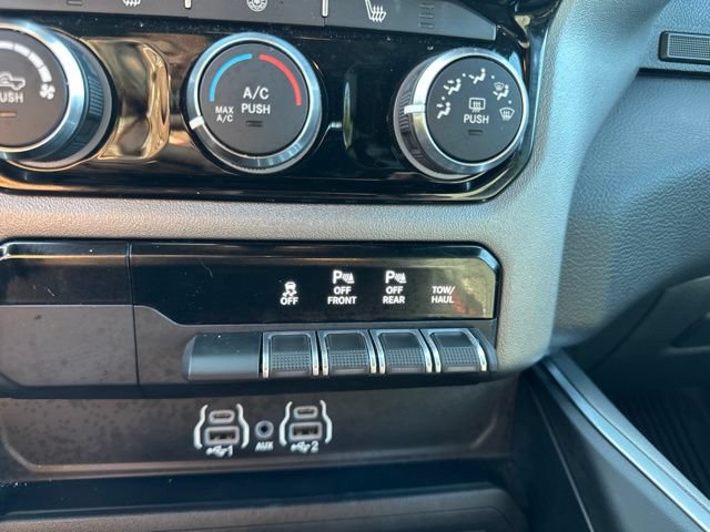 Used 2025 RAM 1500 Big Horn AWD/4WD image 33