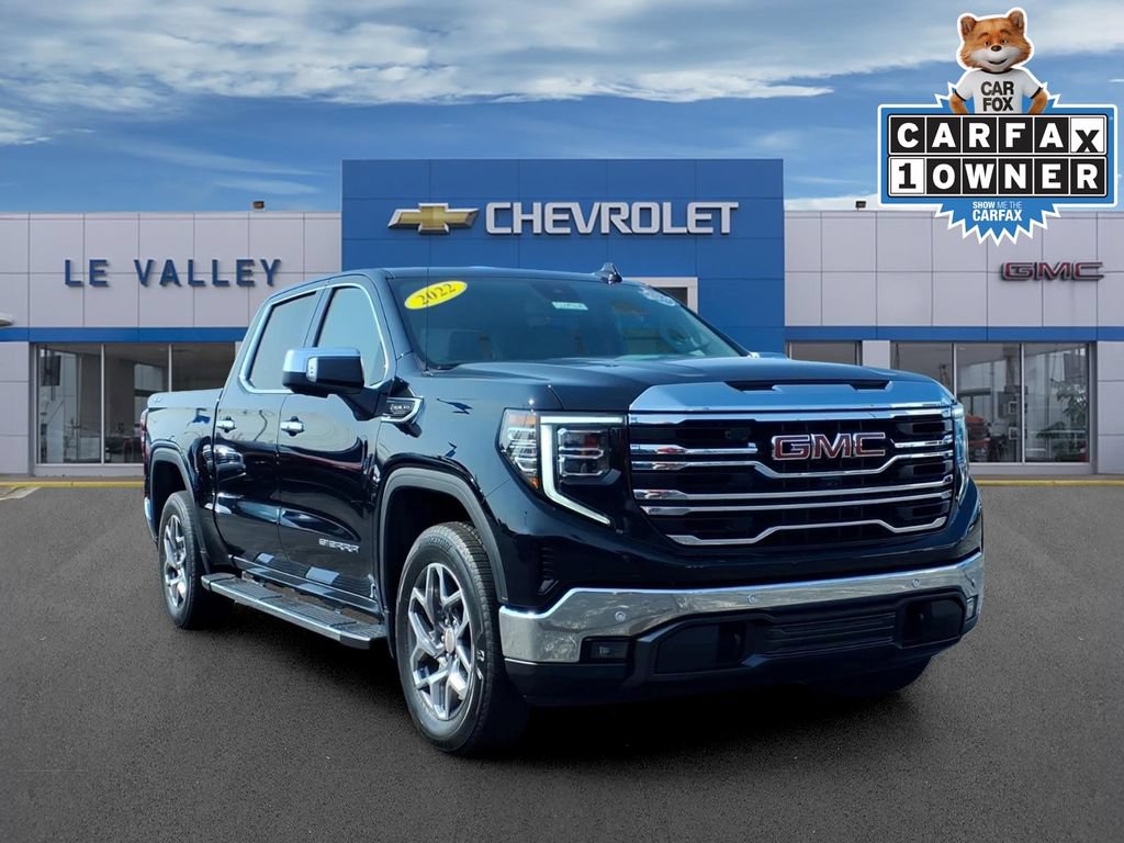 Used 2022 GMC Sierra 1500 SLT w/ SLT Premium Plus Package AWD/4WD image 1