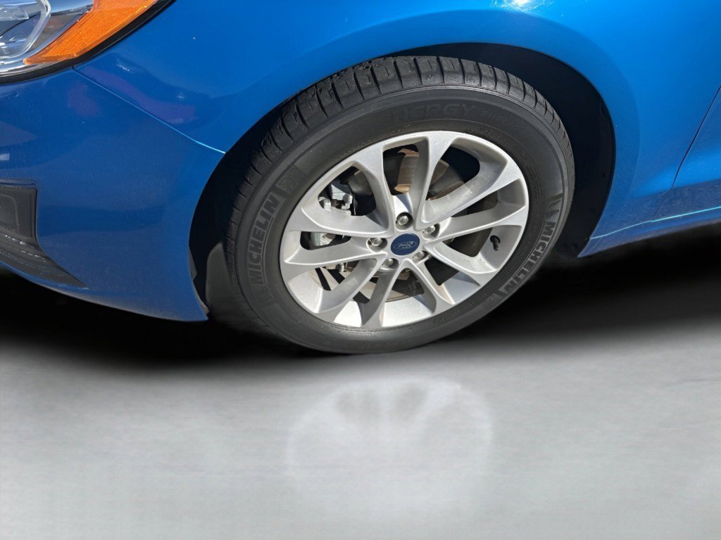 Used 2020 Ford Fusion SE image 6