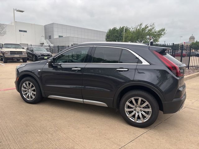 Used 2023 Cadillac XT4 Premium Luxury w/ Cold Weather Package FWD image 8