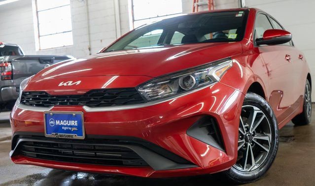 Used 2024 Kia Forte LXS w/ LXS Technology Package FWD image 1