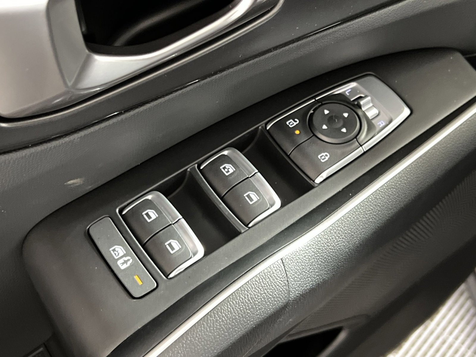 New 2026 Kia Sorento S image 13