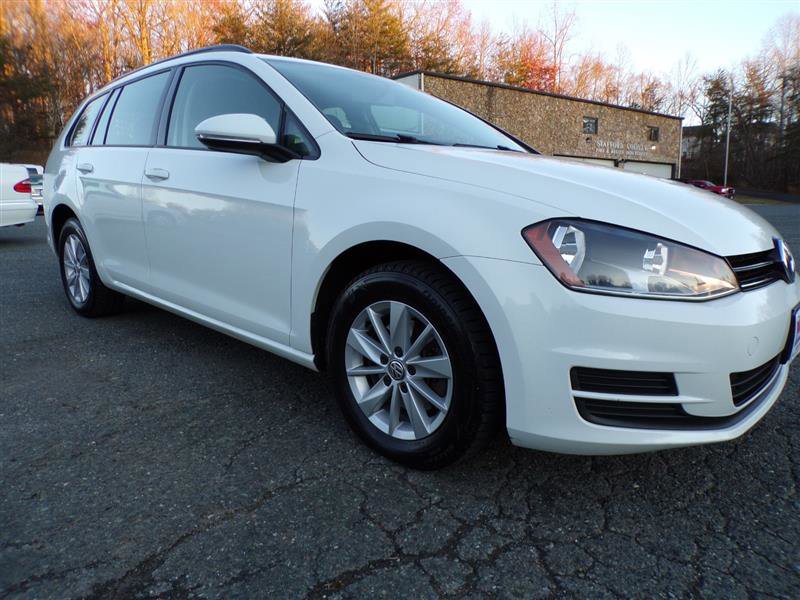 Used 2016 Volkswagen Golf S image 4