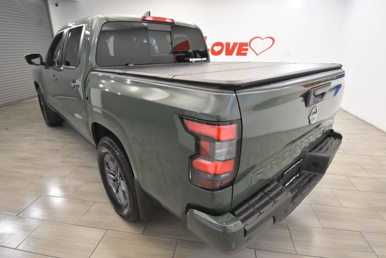 Used 2025 Nissan Frontier SV w/ SV Convenience Package image 3