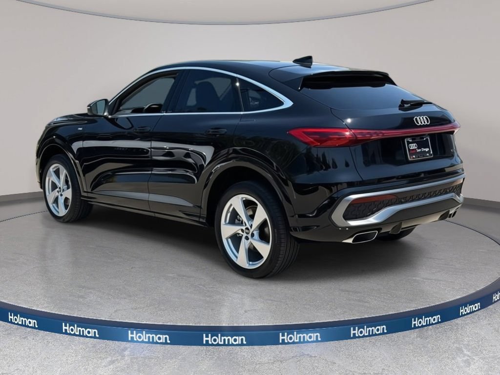 Certified 2025 Audi Q5 Premium Plus w/ Premium Plus AWD/4WD image 5