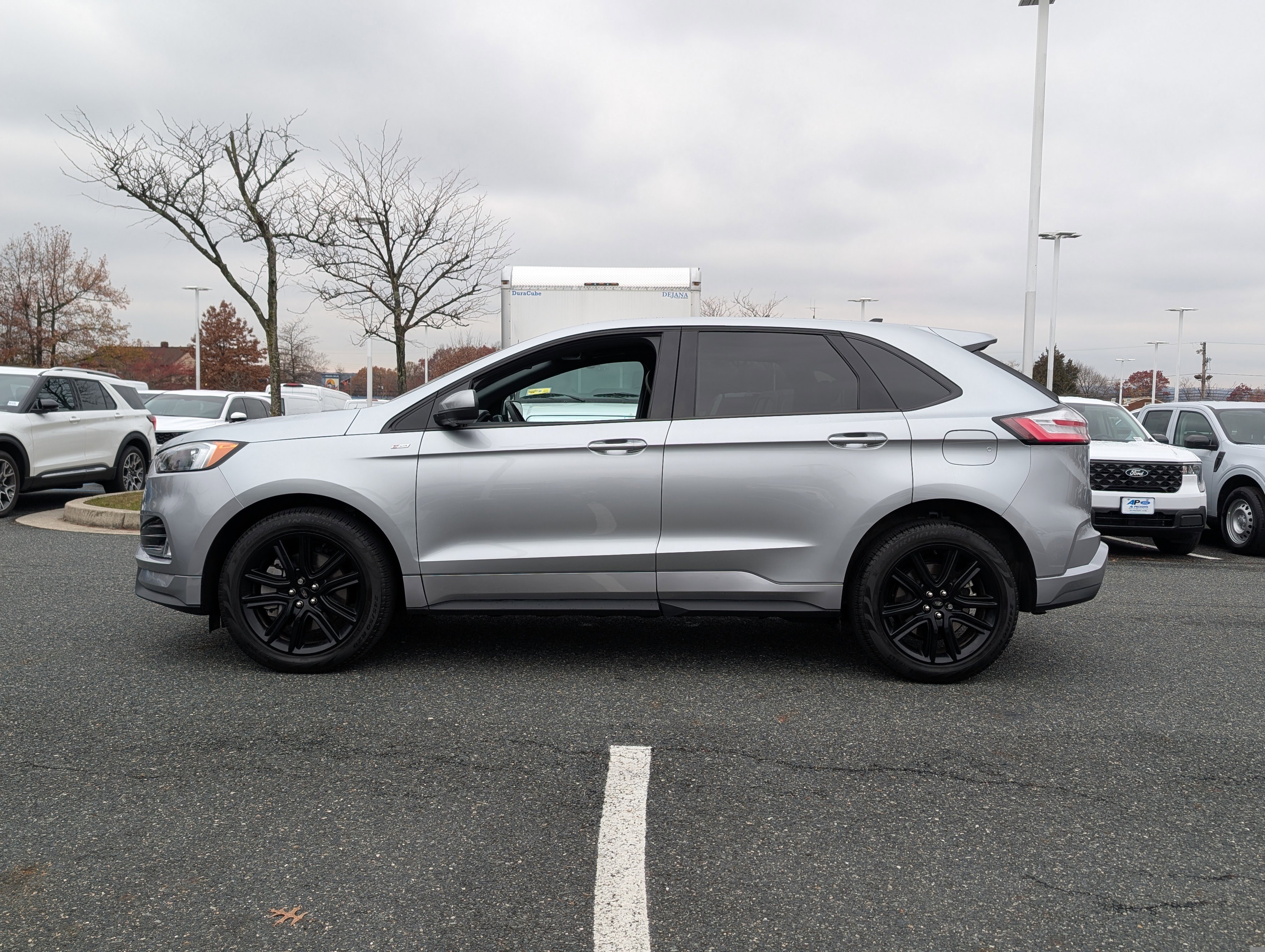 Certified 2024 Ford Edge ST-Line image 6