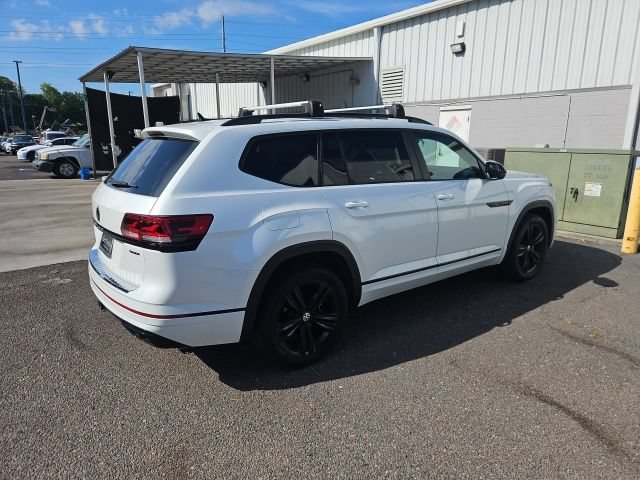 Used 2023 Volkswagen Atlas SEL R-Line AWD/4WD image 5