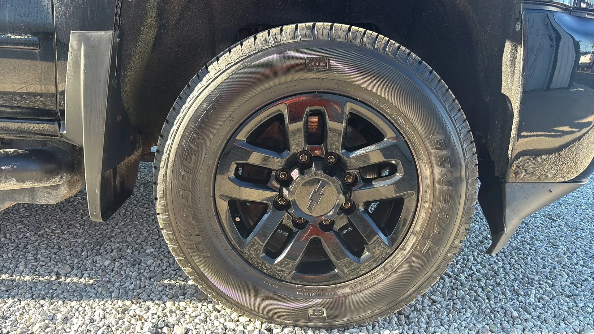 Used 2019 Chevrolet Silverado 2500 LTZ w/ Midnight Edition AWD/4WD image 12