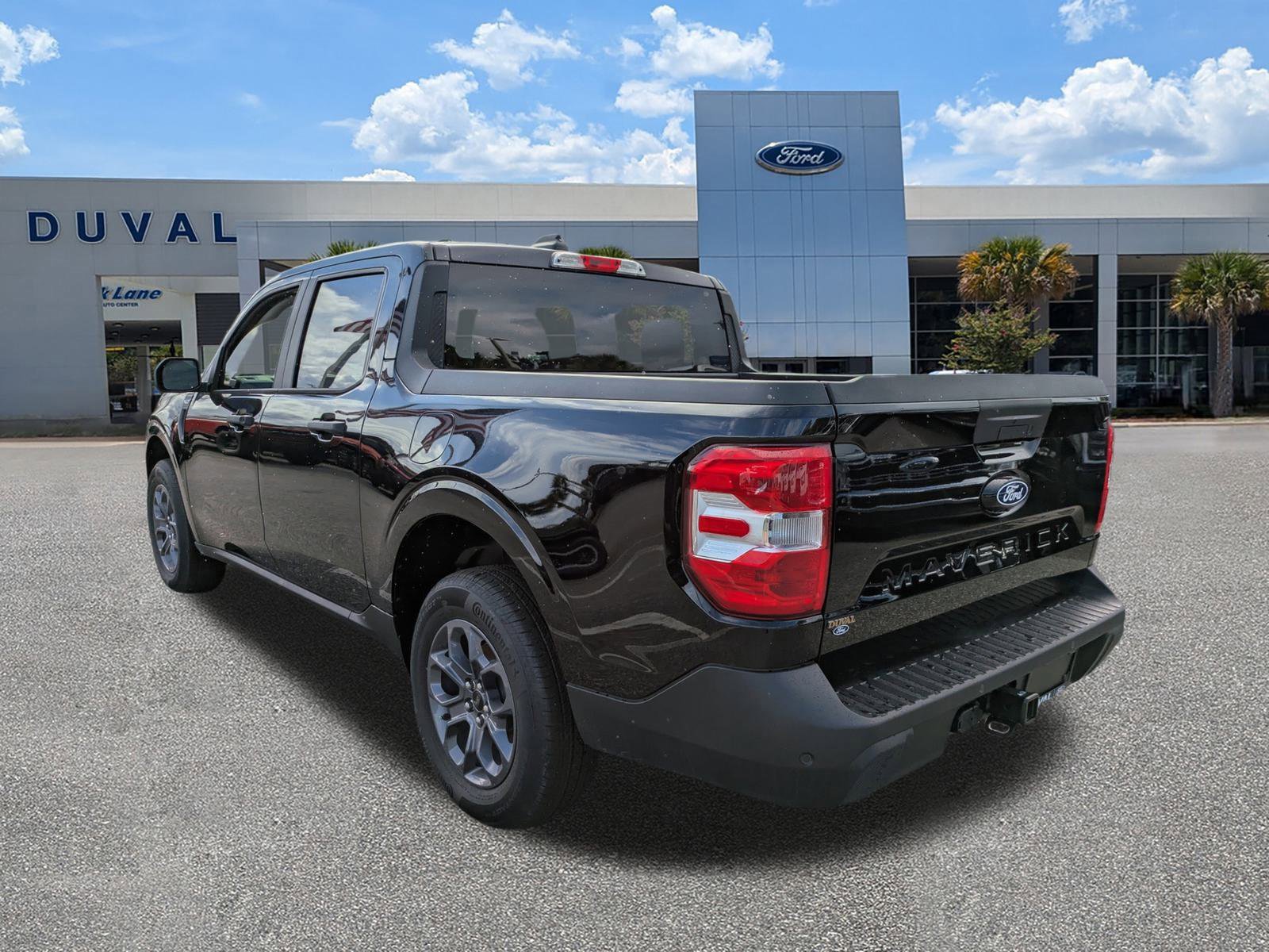 New 2025 Ford Maverick XLT w/ XLT Luxury Package image 5