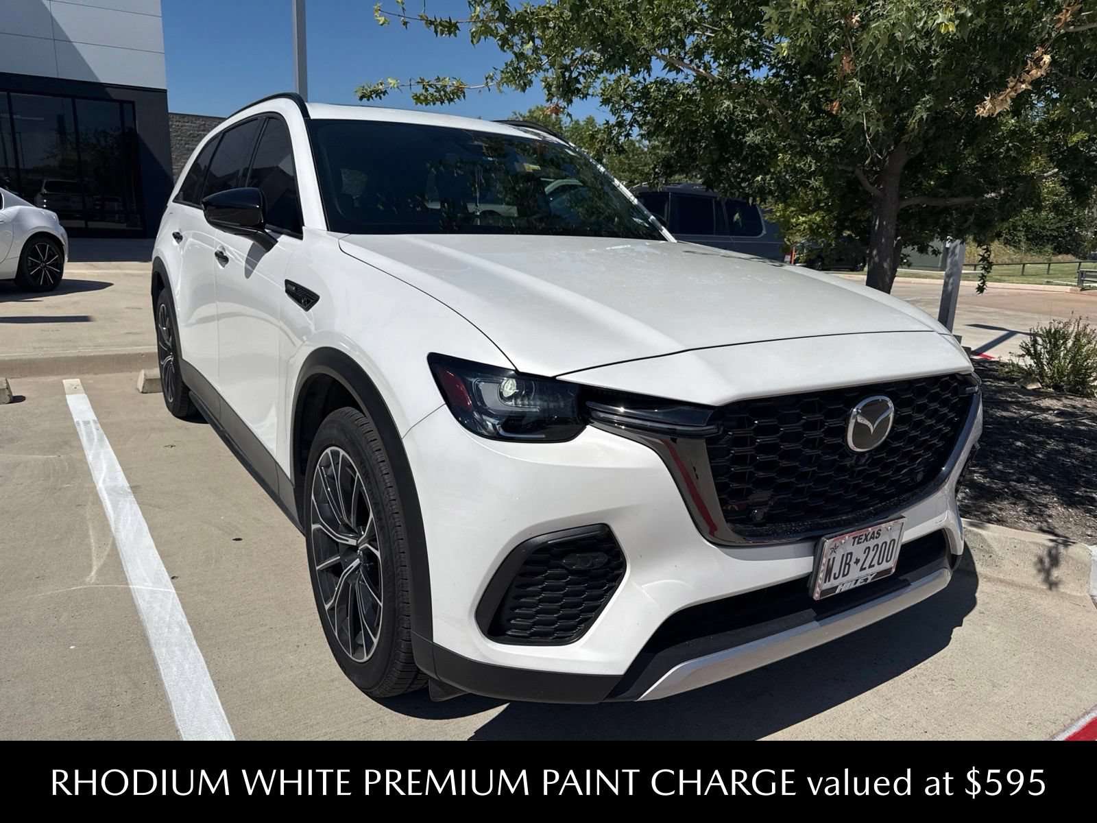 Used 2025 MAZDA CX-70 Plug-In Hybrid w/ Premium Plus AWD/4WD image 3