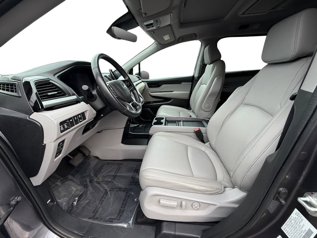 Used 2024 Honda Odyssey Touring image 9
