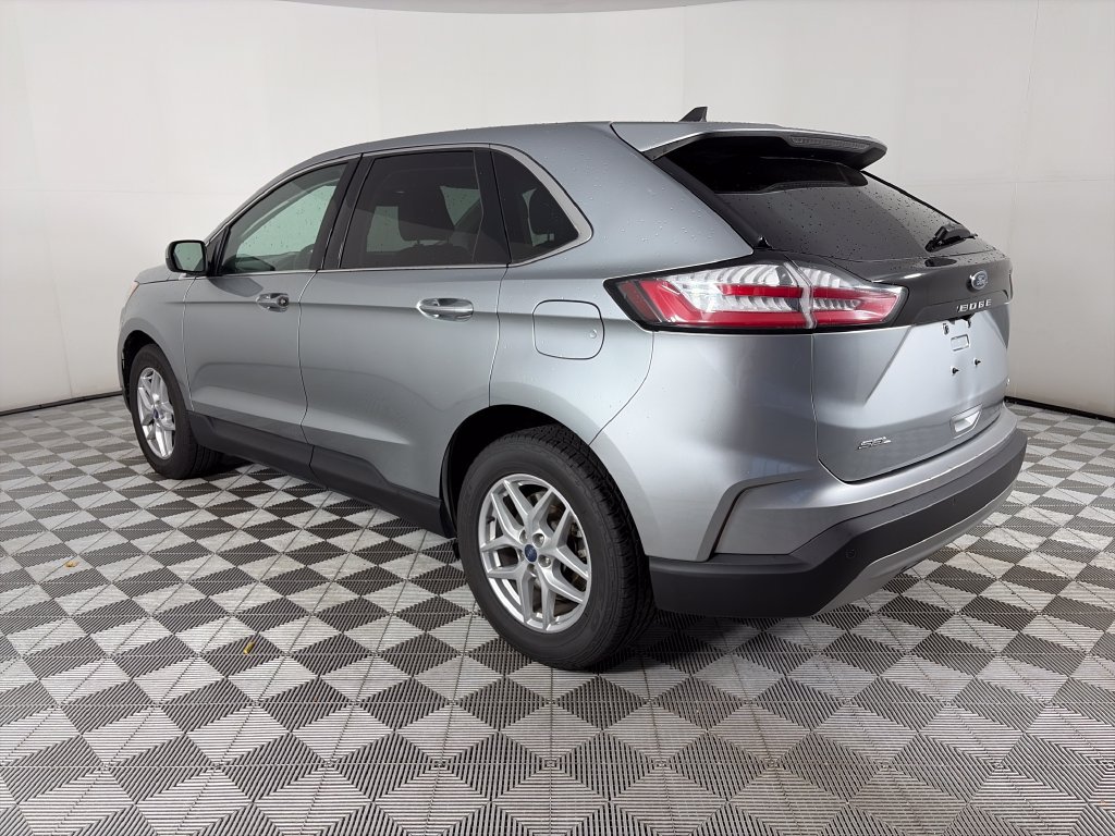 Used 2024 Ford Edge SEL AWD/4WD image 5