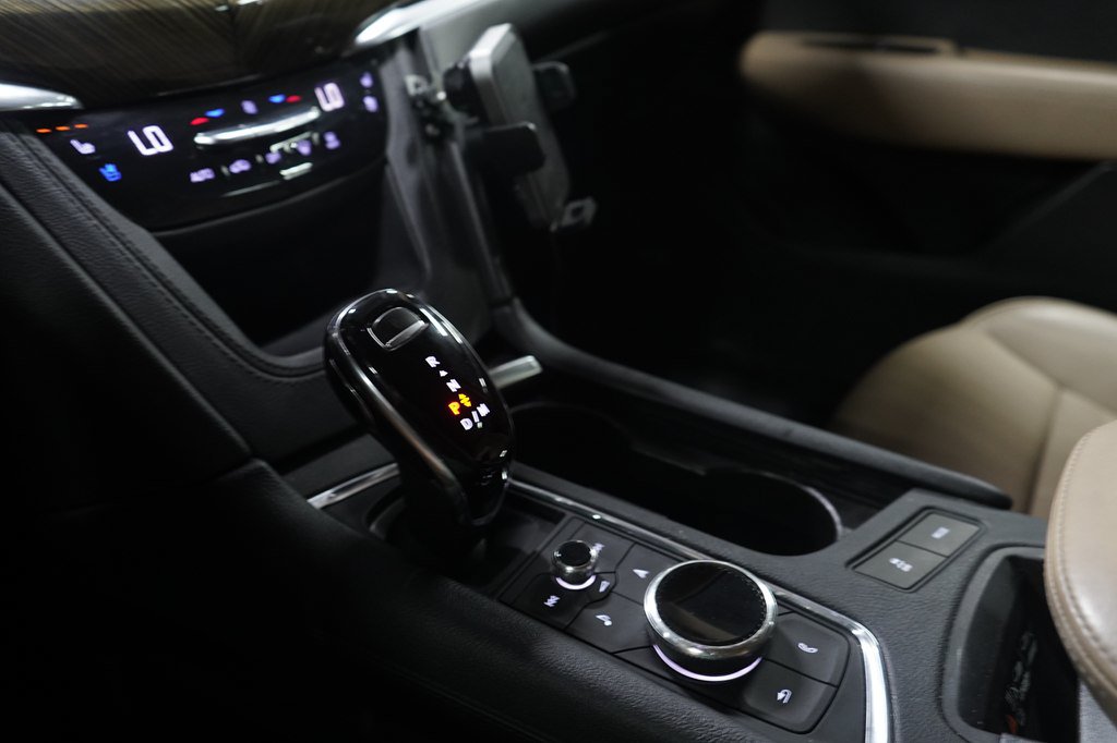 Used 2020 Cadillac XT6 Premium Luxury w/ Platinum Package FWD image 55