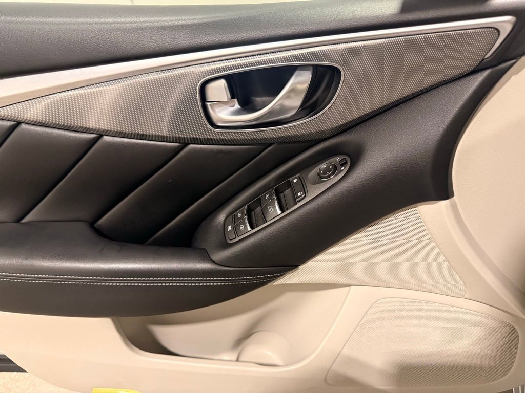 Used 2014 INFINITI Q50 Premium w/ Navigation Package image 12