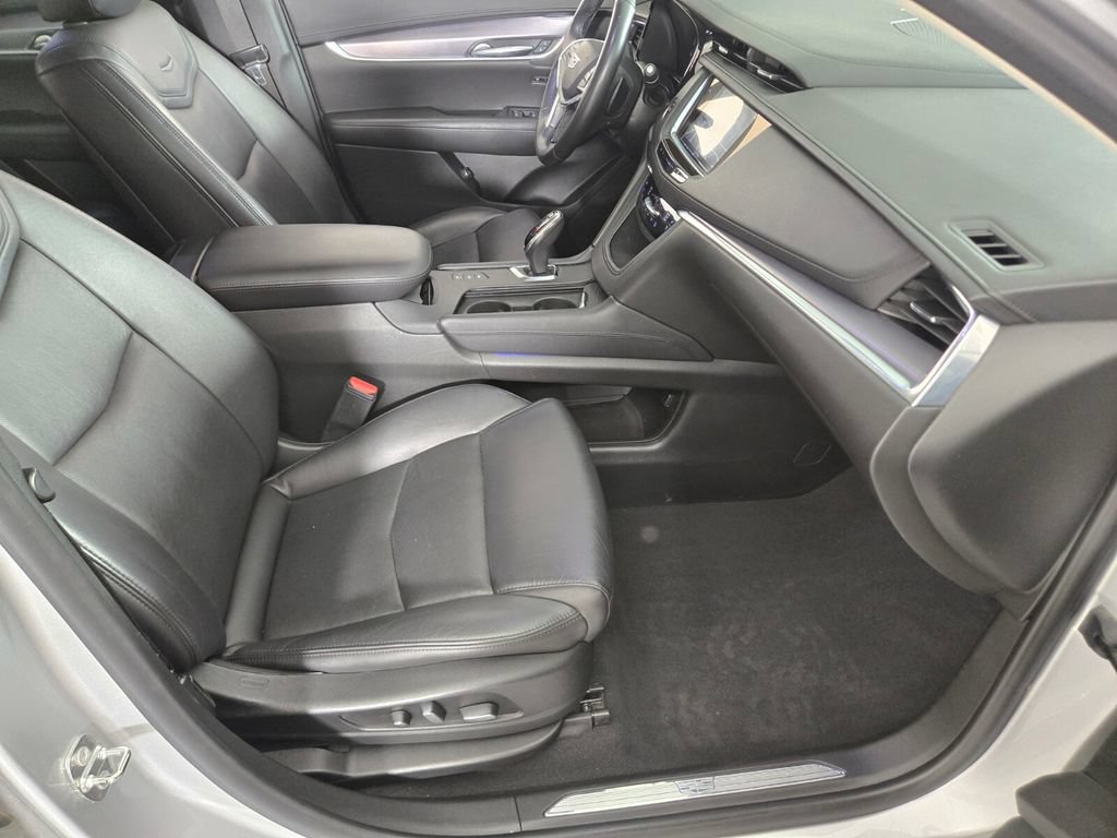 Used 2019 Cadillac XT5 Premium Luxury AWD/4WD image 19