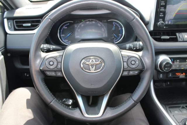 Used 2021 Toyota RAV4 XSE AWD/4WD image 16