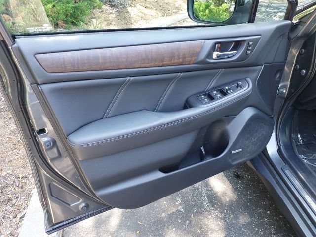 Used 2018 Subaru Outback 2.5i Limited AWD/4WD image 17