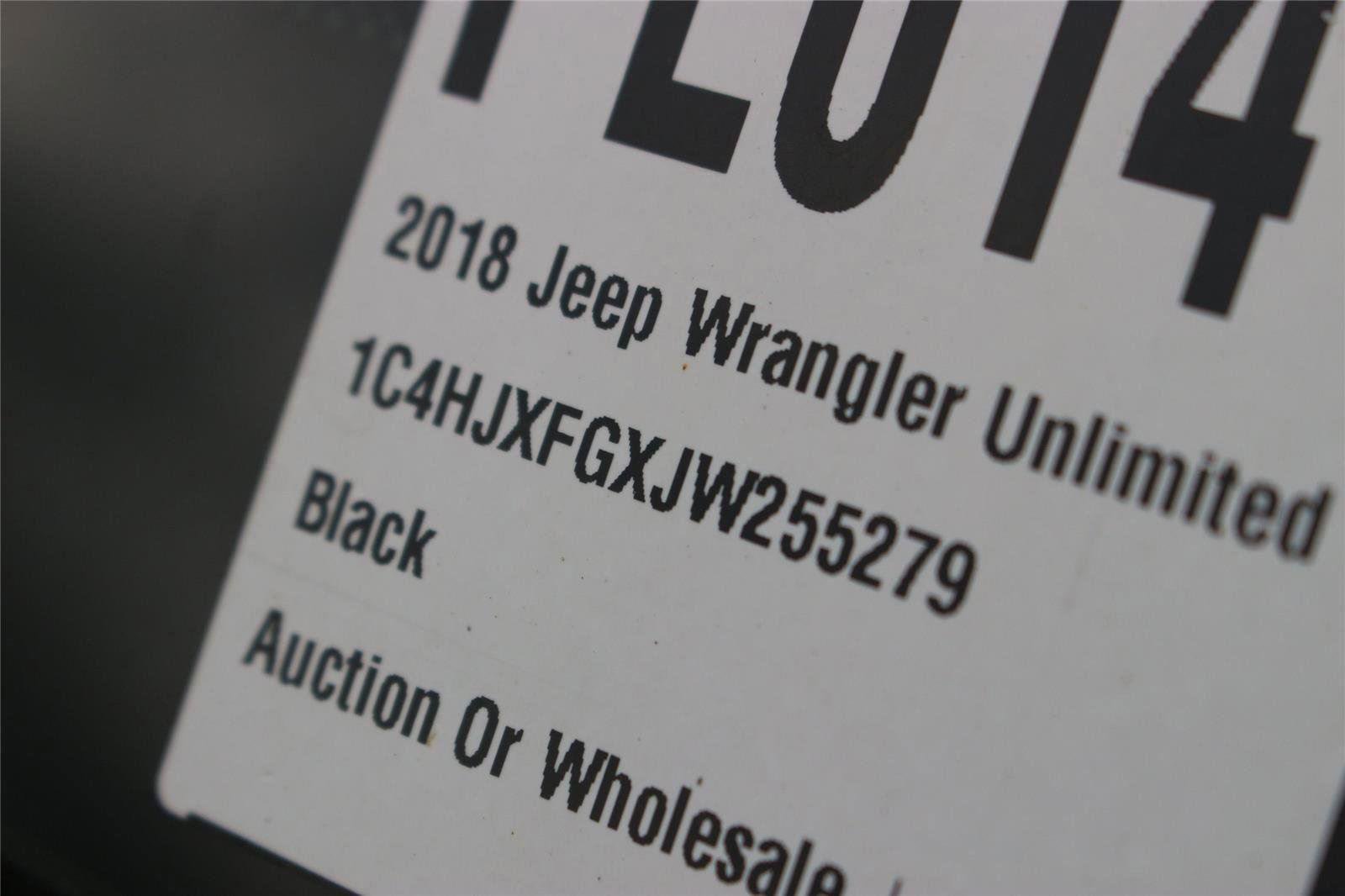 Used 2018 Jeep Wrangler Unlimited Rubicon w/ Cold Weather Group image 36