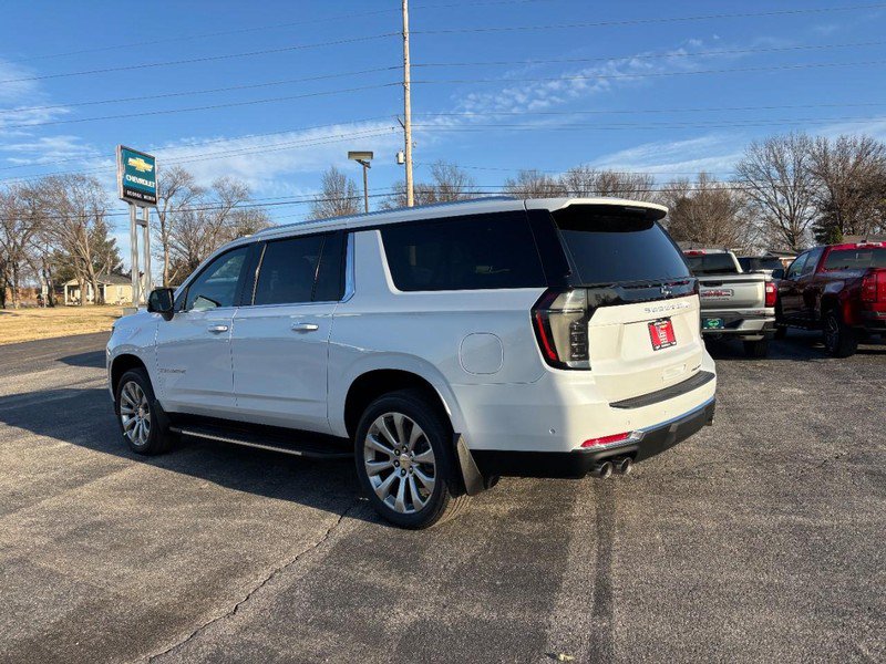 New 2026 Chevrolet Suburban Premier w/ Sun And Tow Package AWD/4WD image 3