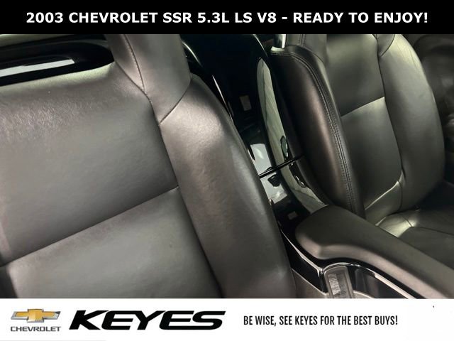 Used 2003 Chevrolet SSR w/ Preferred Equipment Group image 20