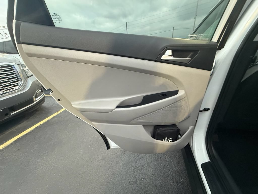 Used 2019 Hyundai Tucson Value FWD image 19