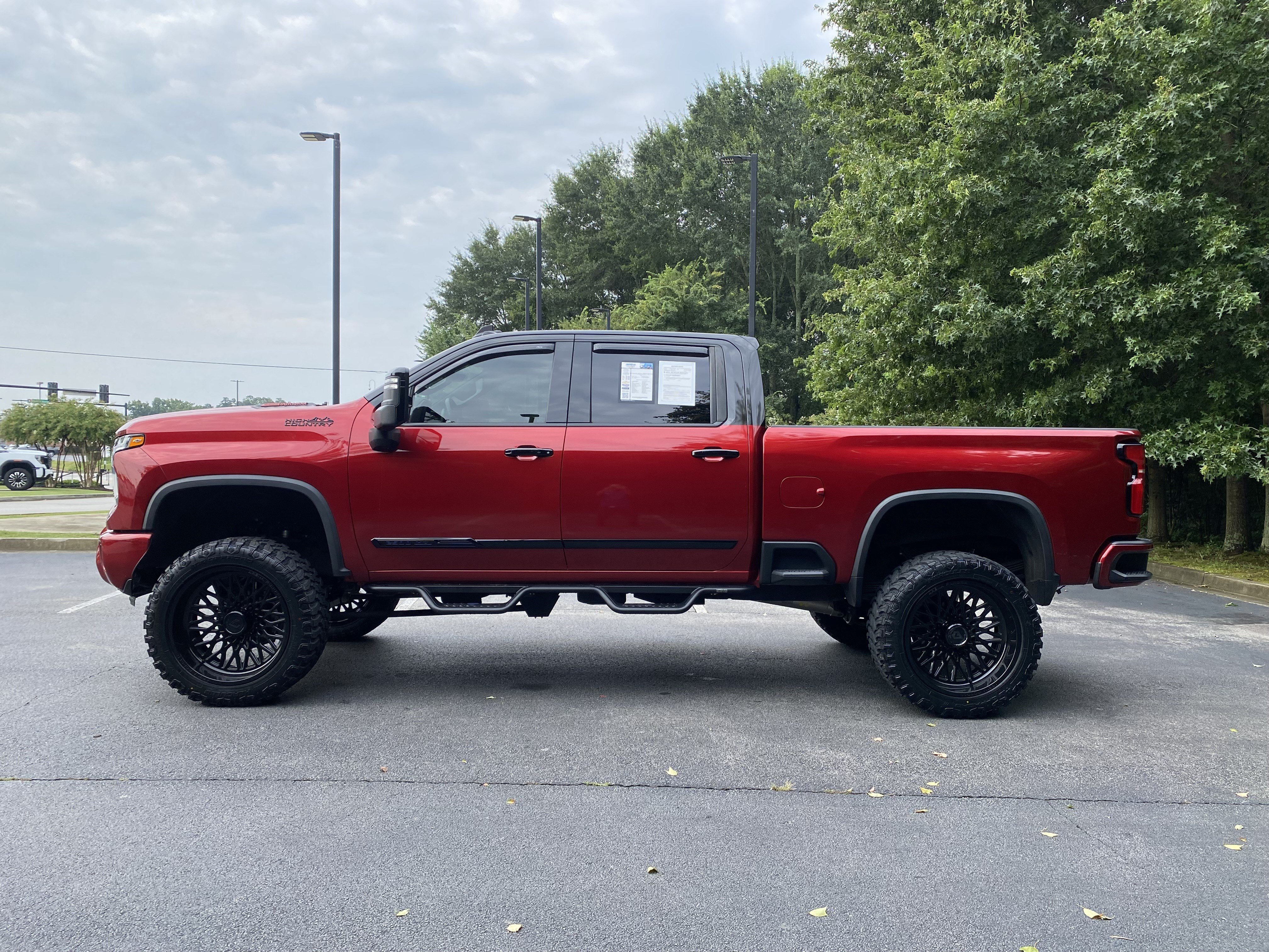 Used 2024 Chevrolet Silverado 2500 High Country w/ Technology Package AWD/4WD image 6