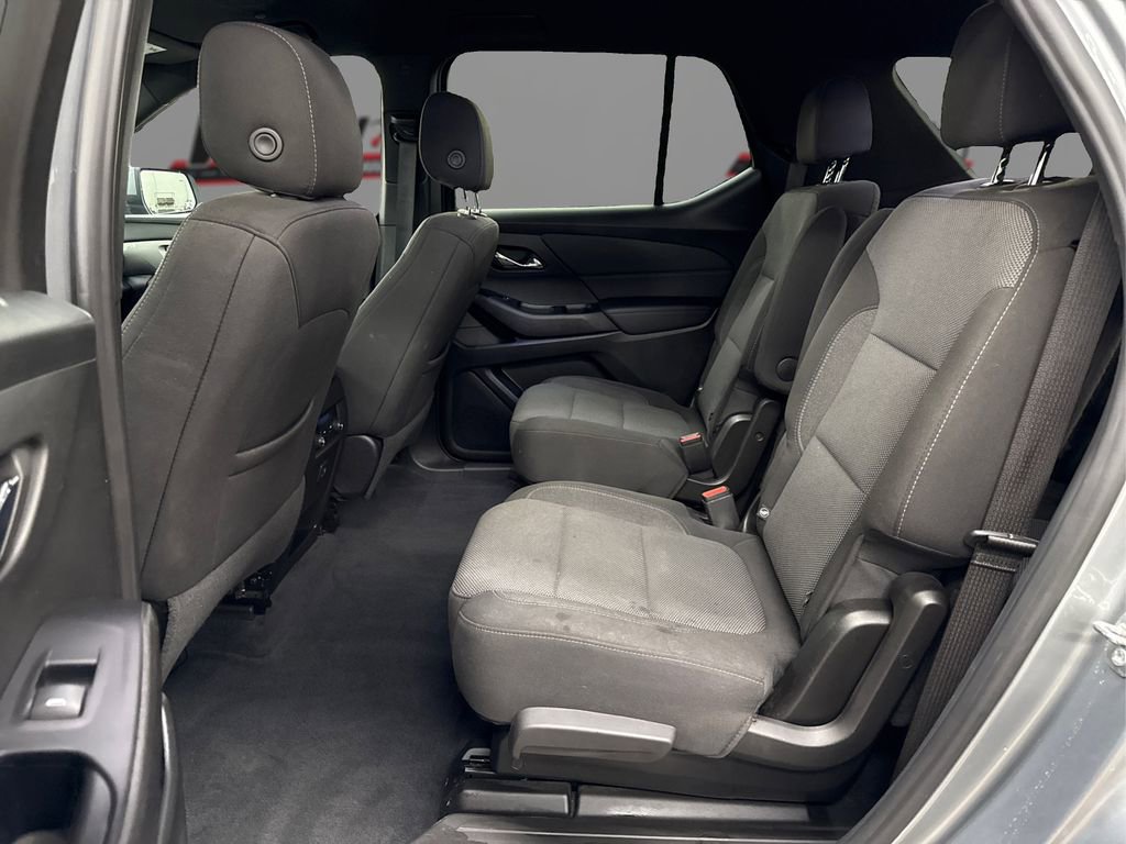 Used 2023 Chevrolet Traverse LT image 10