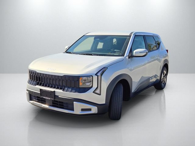 New 2027 Kia Seltos LX FWD image 9