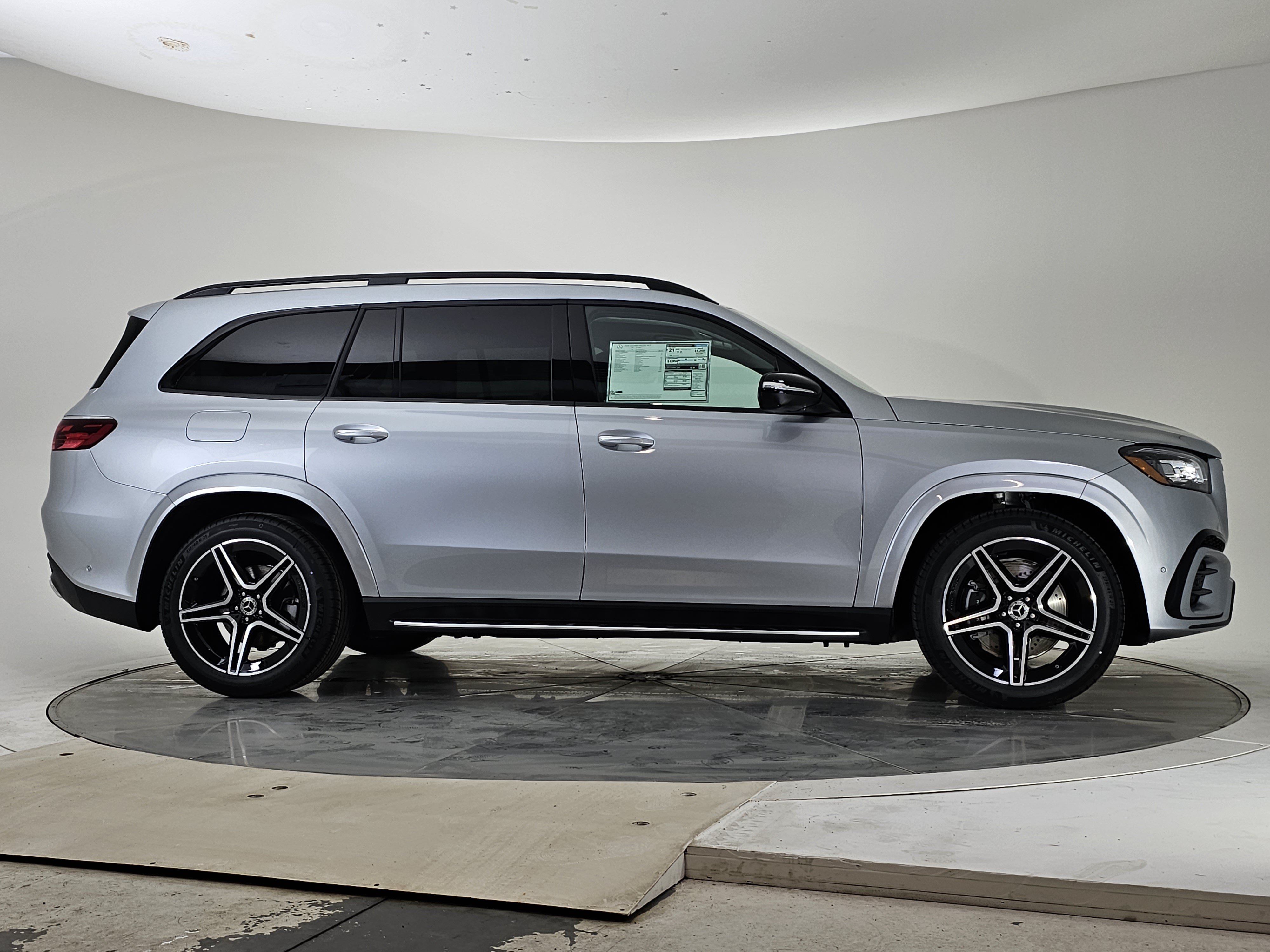 New 2026 Mercedes-Benz GLS 450 4MATIC video 2