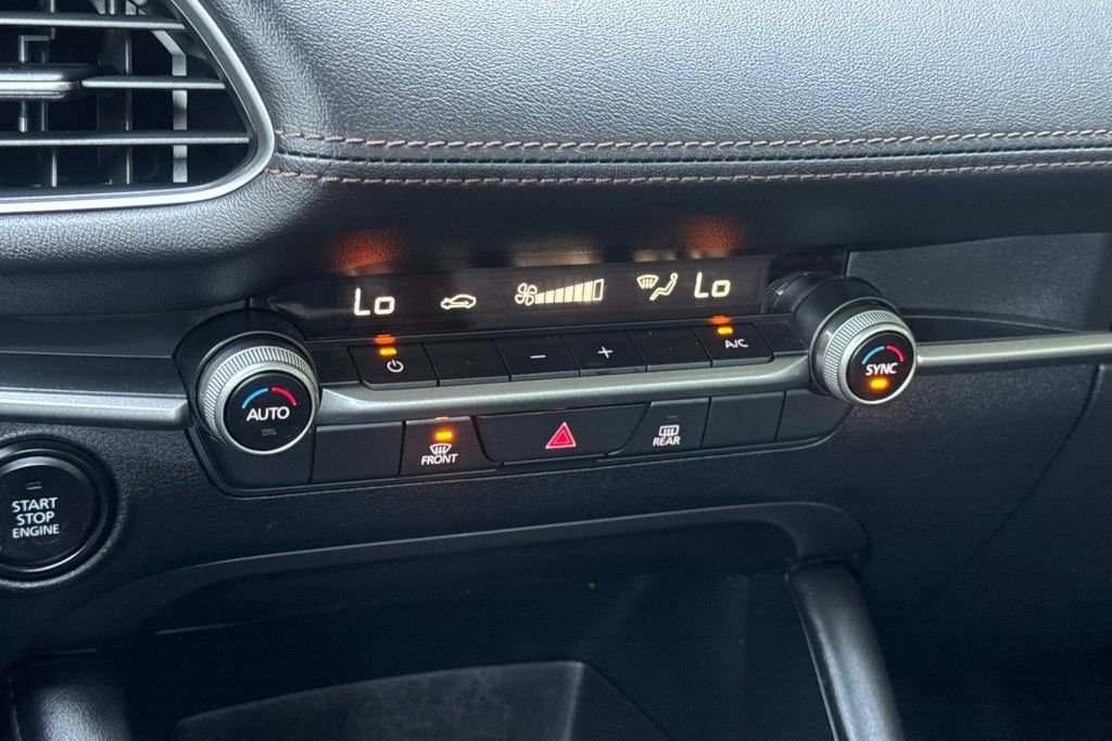 Used 2023 MAZDA MAZDA3 s image 18