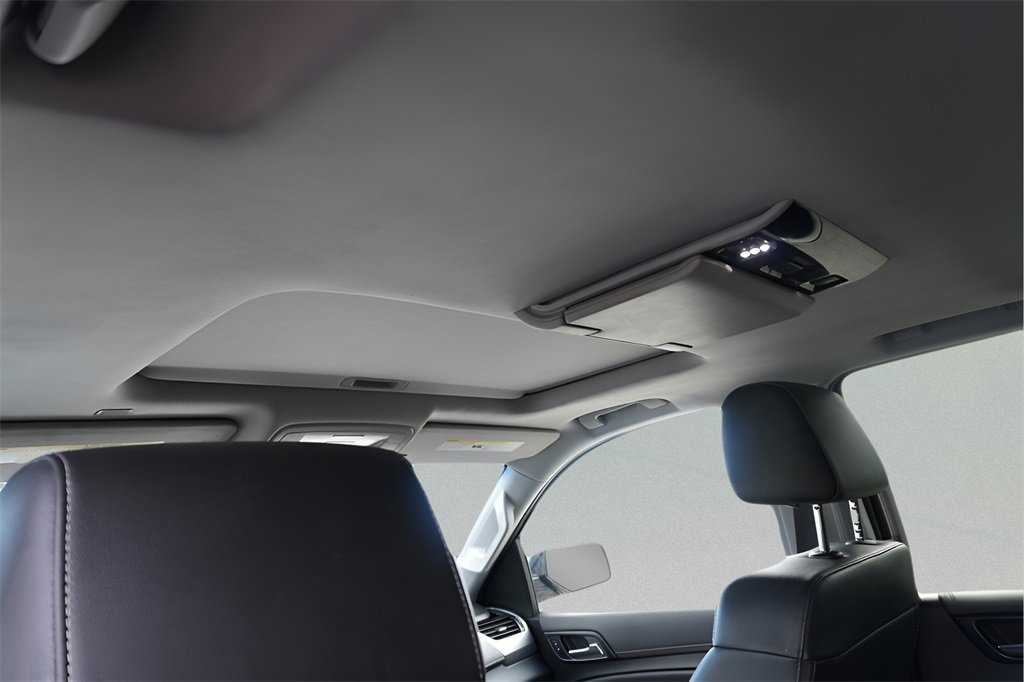 Used 2020 Chevrolet Suburban Premier w/ Premier 6.2L Value Package image 31