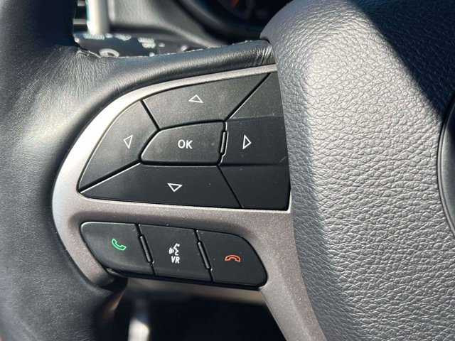 Used 2019 Jeep Grand Cherokee Altitude AWD/4WD image 25
