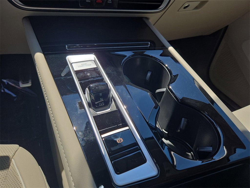 New 2025 Volkswagen Atlas SEL Premium R-Line image 24