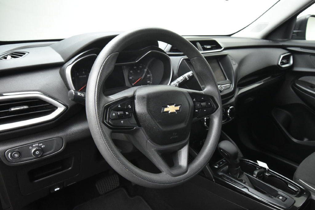 Used 2023 Chevrolet TrailBlazer LS AWD/4WD image 11