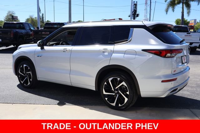 Used 2025 Mitsubishi Outlander SEL image 6