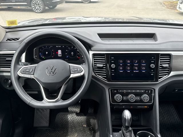 Certified 2023 Volkswagen Atlas SE w/ Black Wheel Package image 26