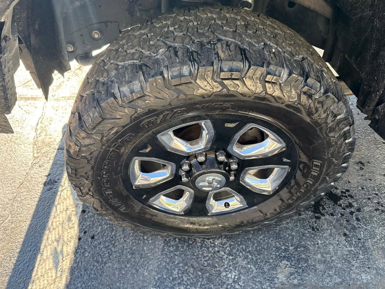 Used 2018 RAM 2500 Limited AWD/4WD image 12