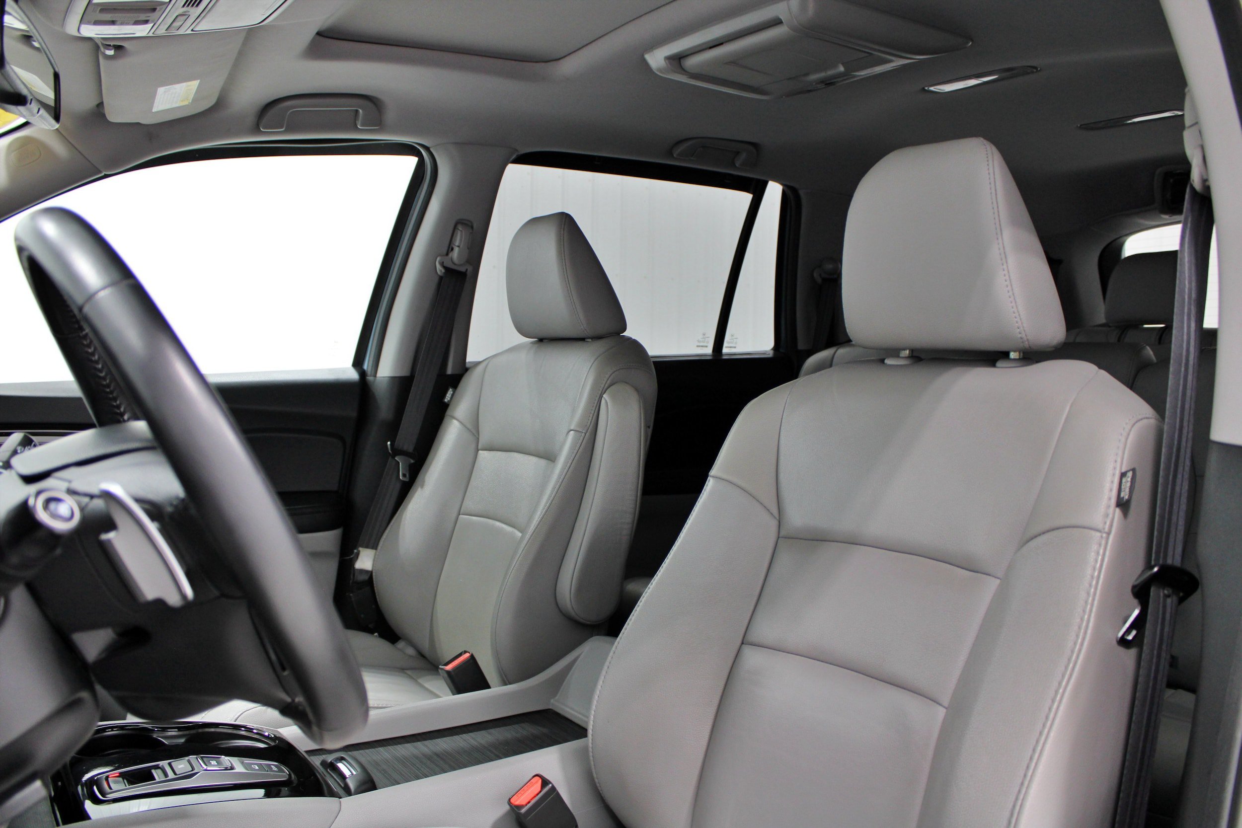 Used 2017 Honda Pilot Touring image 6